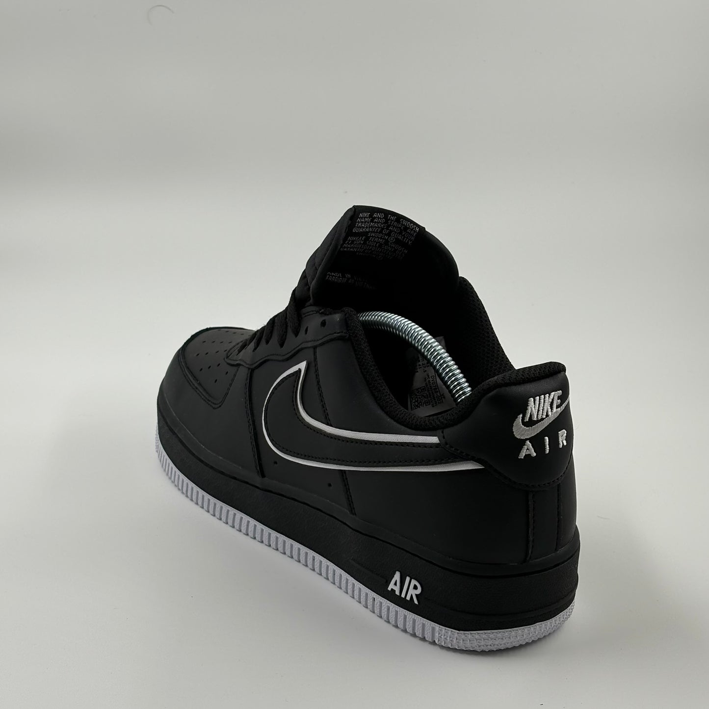Nike Air Force 1 – Black White Outline
