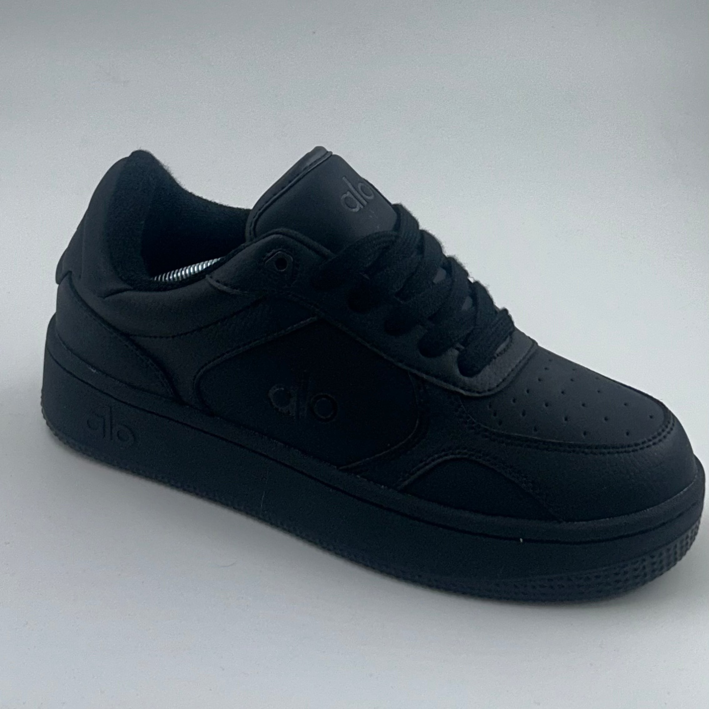 Alo Sneakers