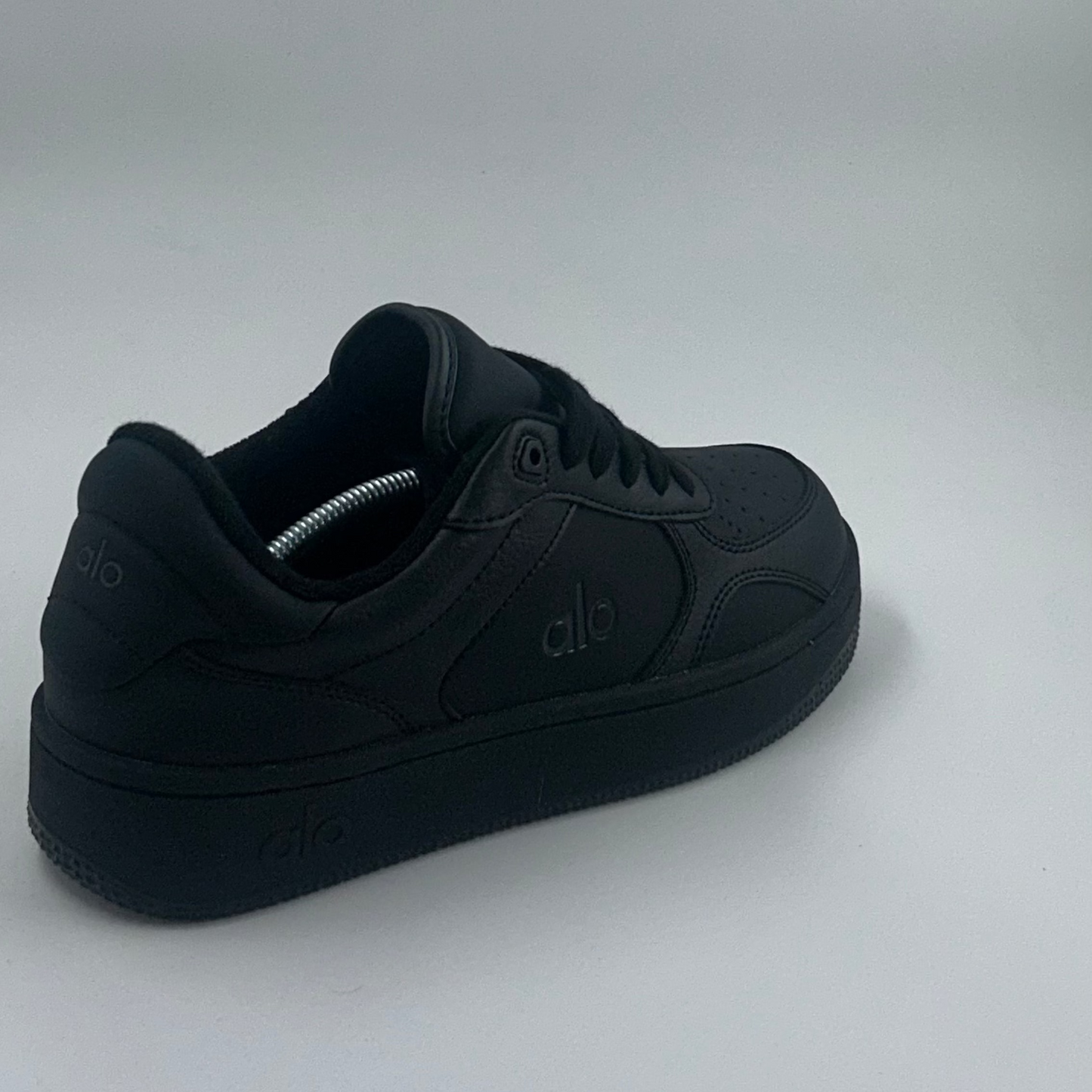 Alo Sneakers