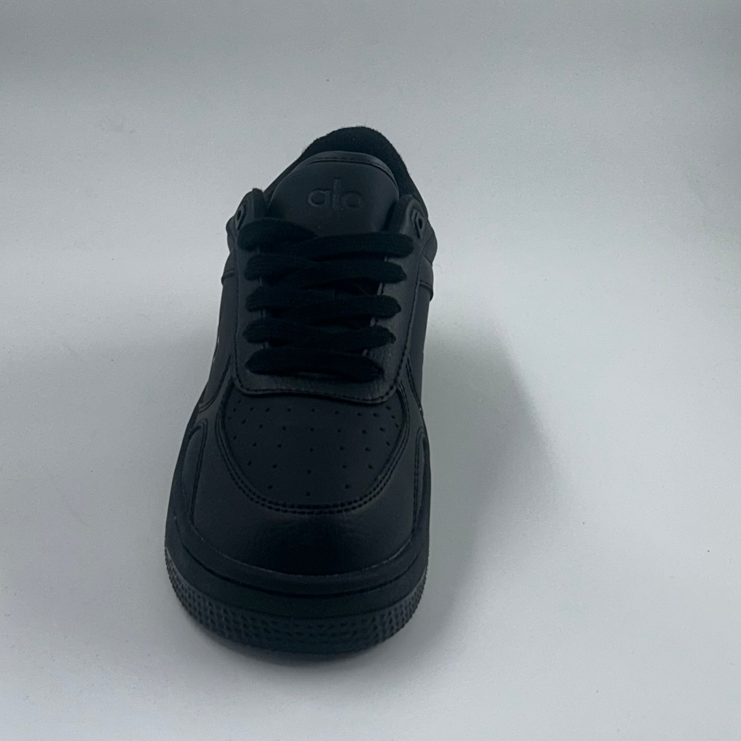 Alo Sneakers