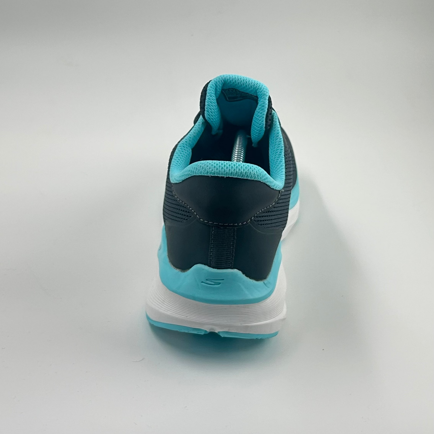 Skechers Max Cushioning / Max Run