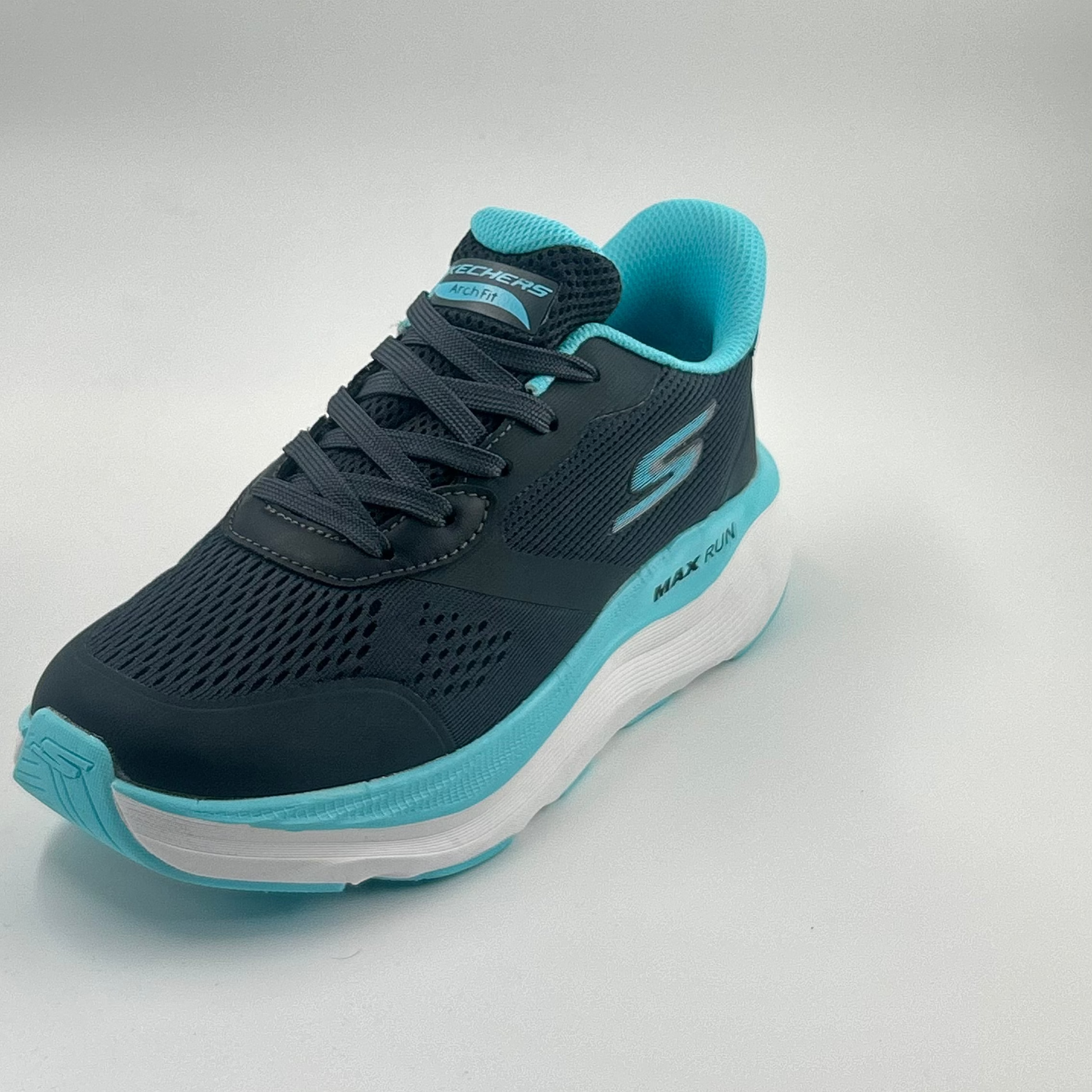 Skechers Max Cushioning / Max Run