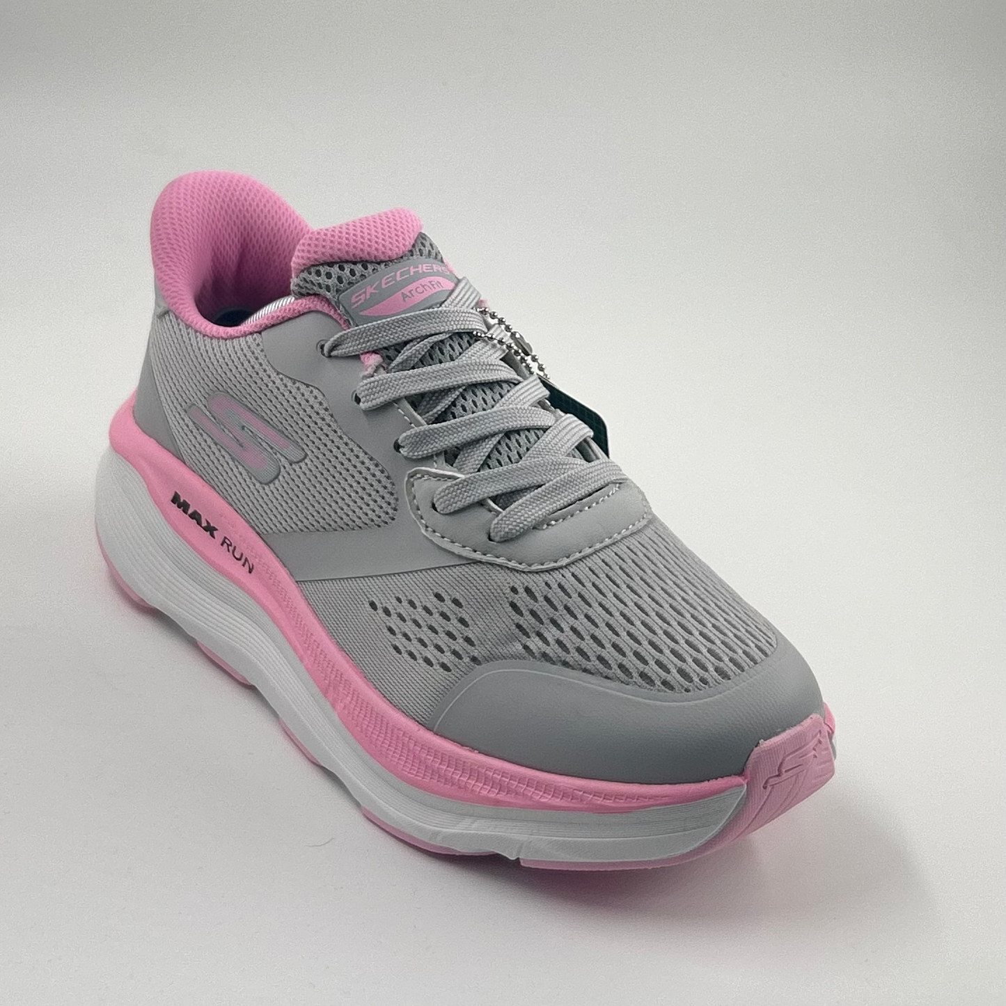 Skechers Max Cushioning / Max Run
