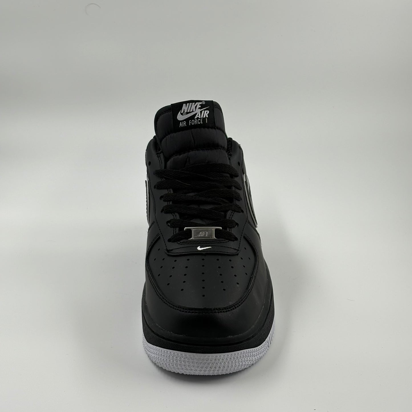 Nike Air Force 1 – Black White Outline