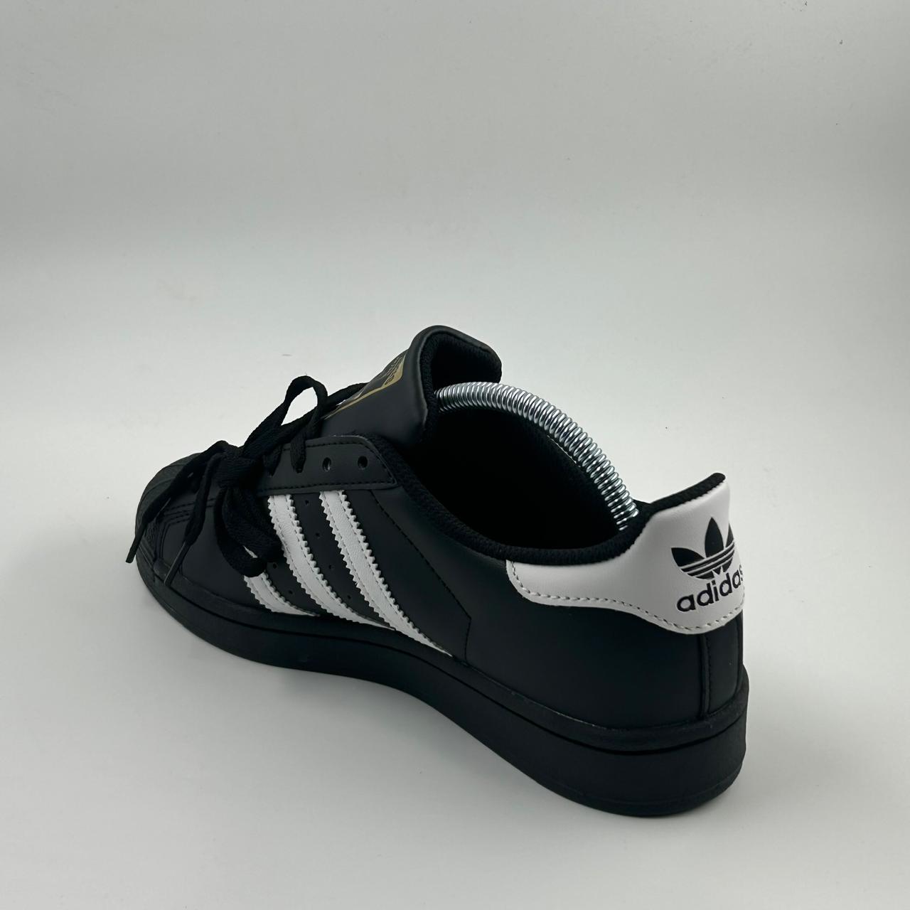 adidas Superstar Black