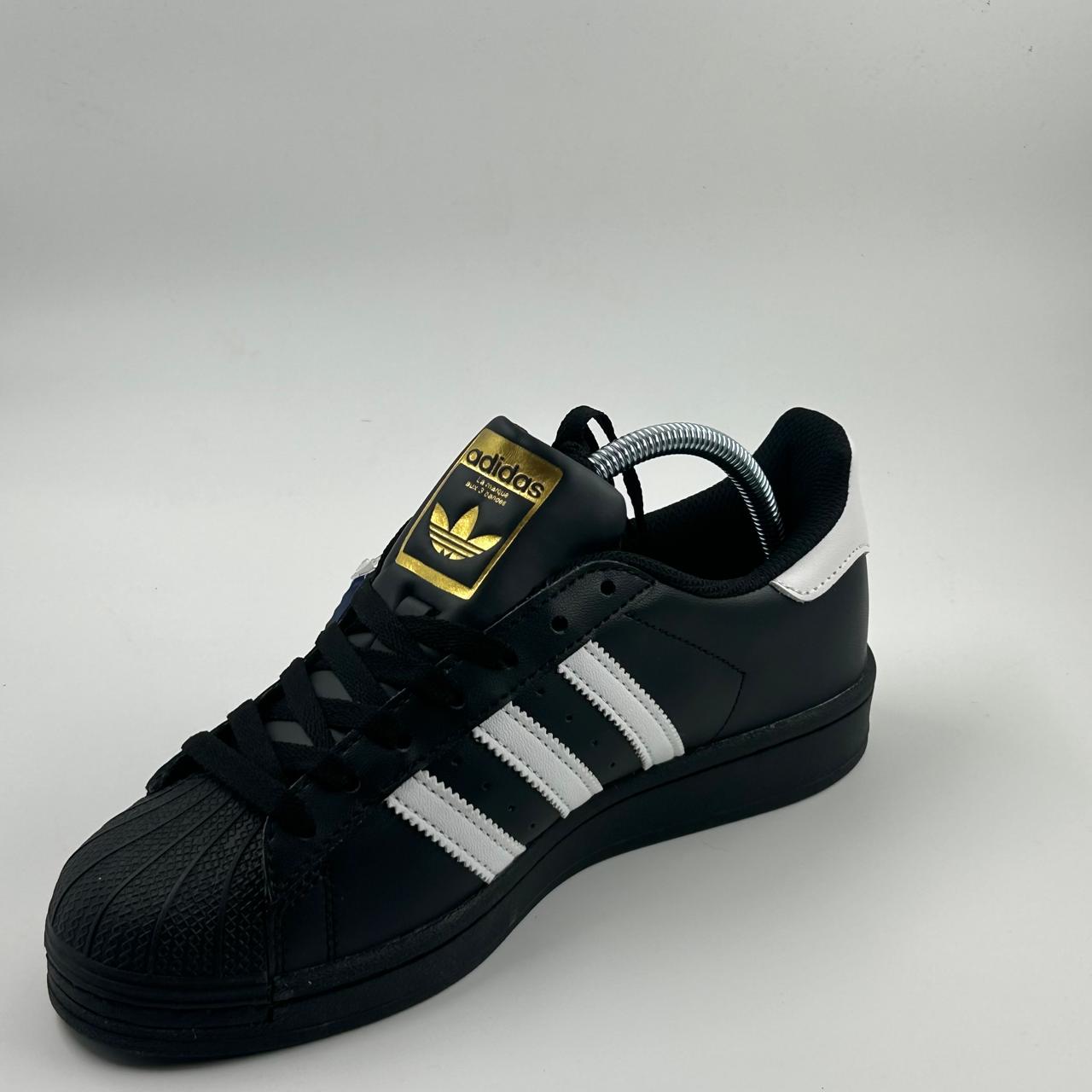 adidas Superstar Black